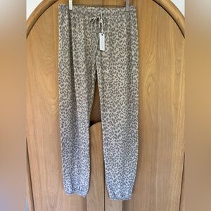 Enti NWT Leopard Lounge Pants Size M